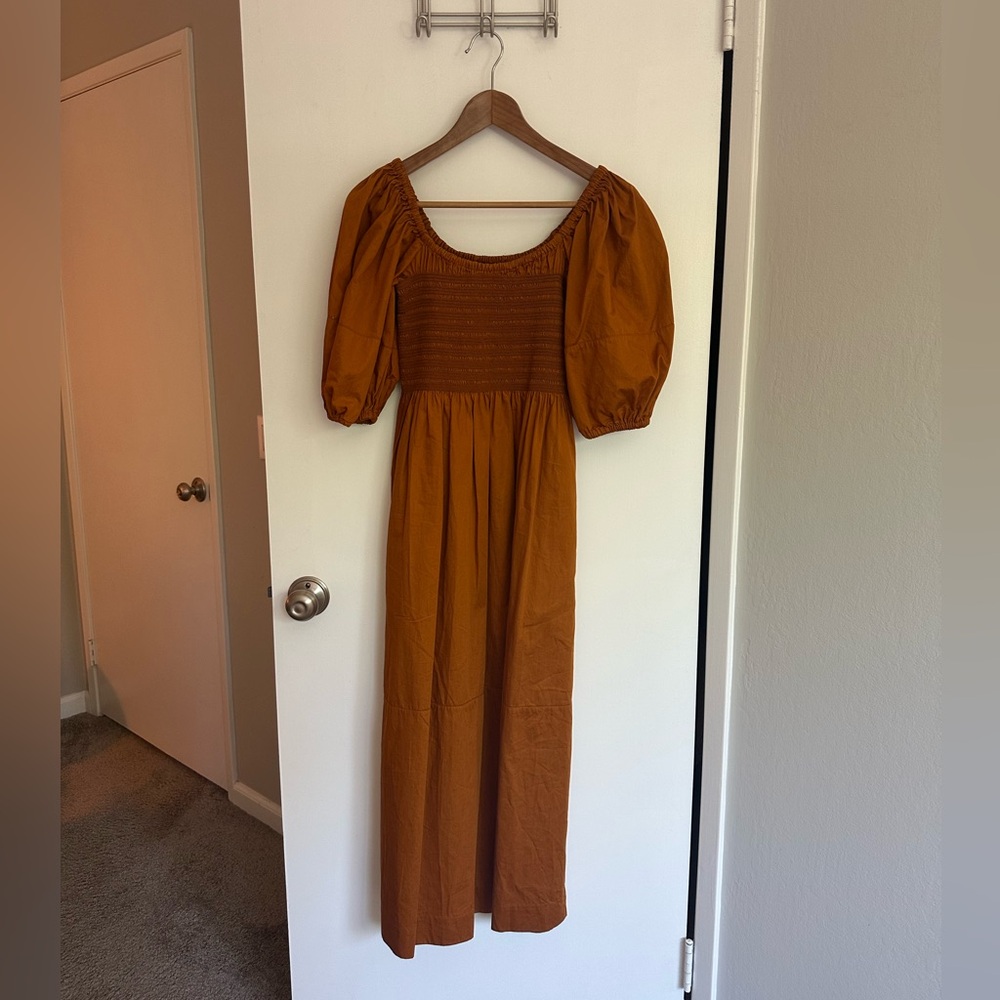 La Ligne Daisy Puff Sleeve Smocked Bodice Poplin Midi Dress In Burnt Orange
